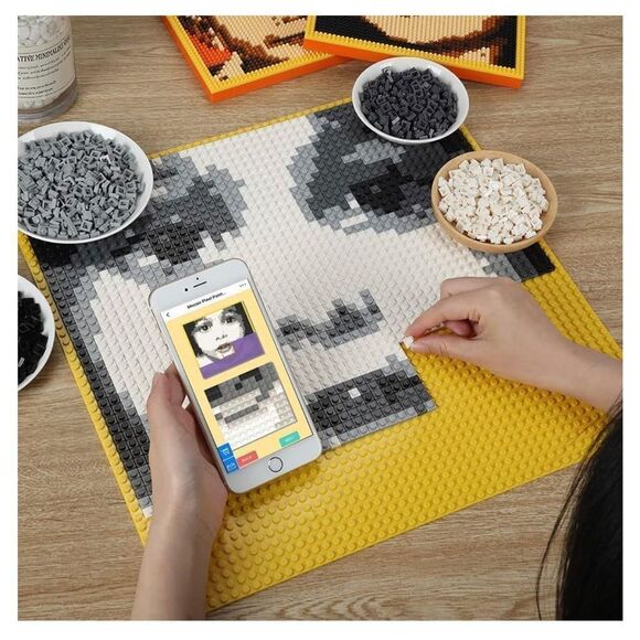 Personalized mosaic bricks 3800 single space tiles in four colors.  Legomaniacs - Picture 13 of 13